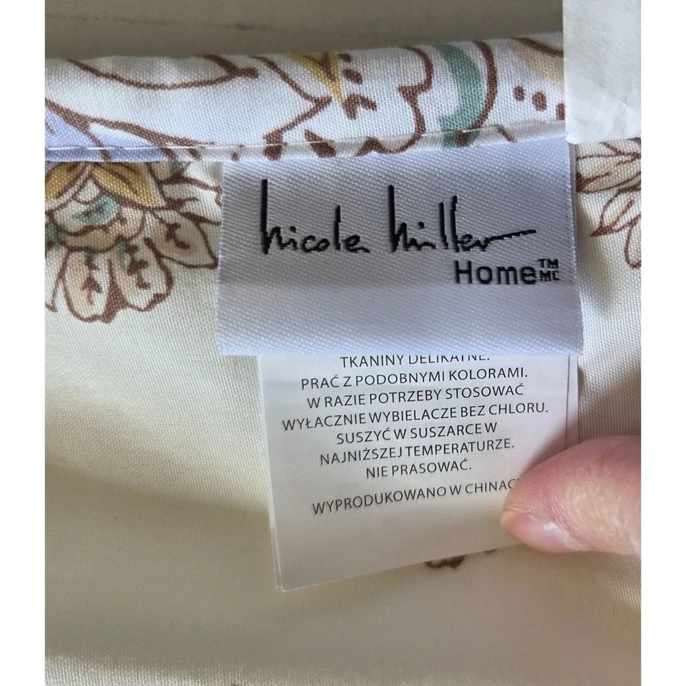 Nicole Miller Multicolor Reversible Floral Set of Standard Pillow Shams Quilted